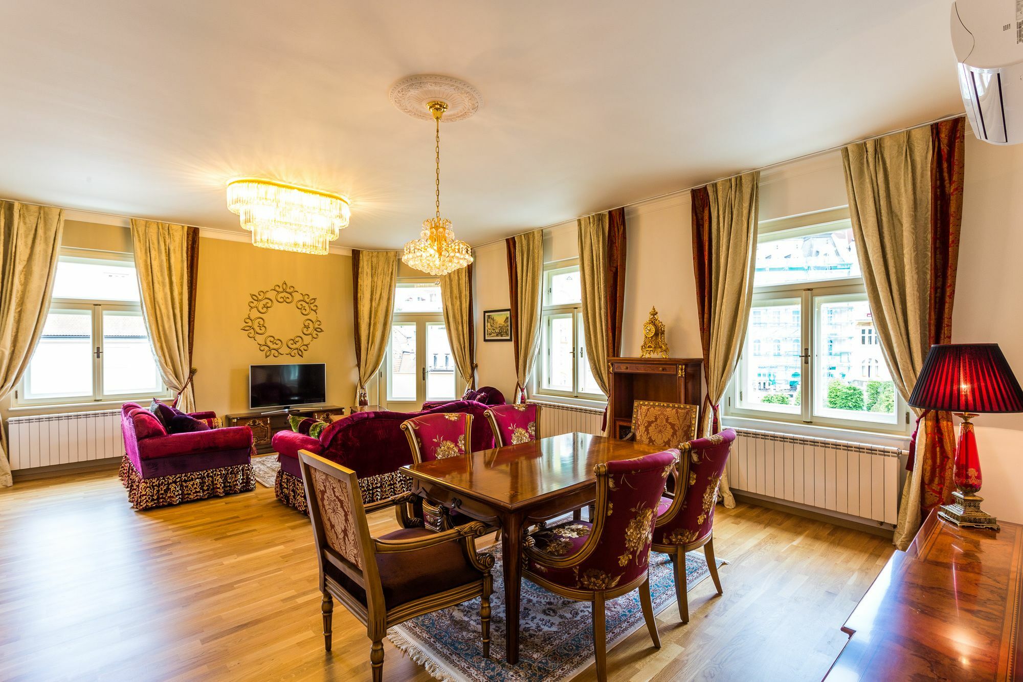 Апартаменты Karlsbad Prestige Экстерьер фото